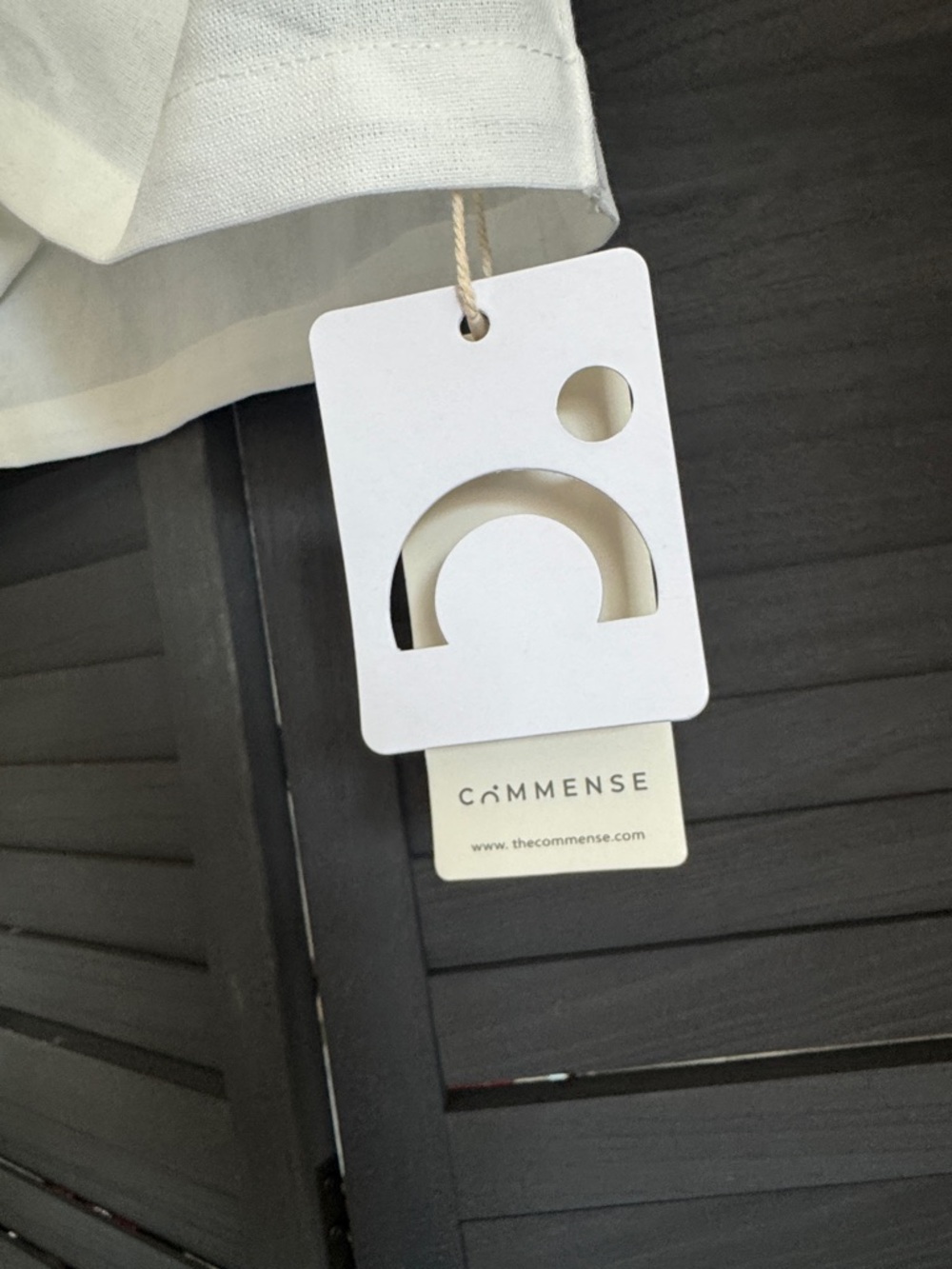 Commense Cropped White Cotton & Linen Button Front Shirt - Picture 4 of 9